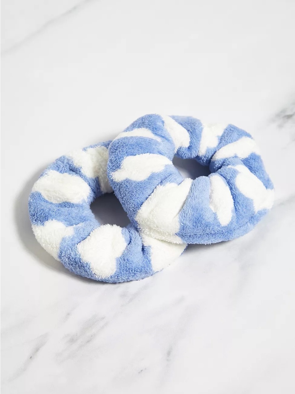 NWT UO Spa Day Towel Scrunchie Set
